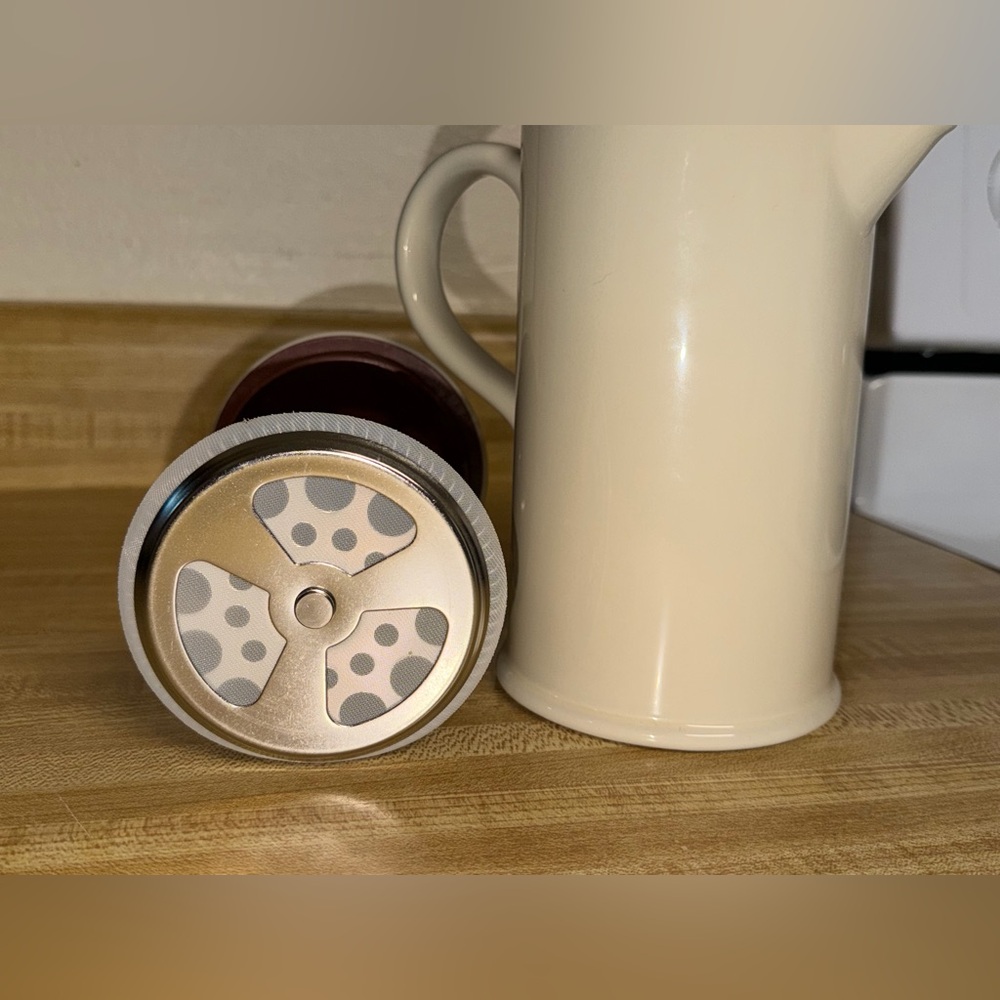Crate & Barrel La Chocolatiere Stoneware Hot Chocolate Pot French Press Coffee - Picture 3 of 3